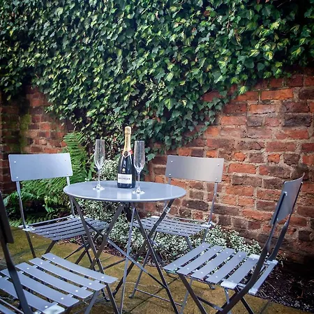 Bootham Retreat- Superb Centre Hideaway-free Parking * Йорк