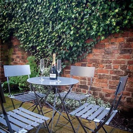 Bootham Retreat- Superb Centre Hideaway-free Parking * York